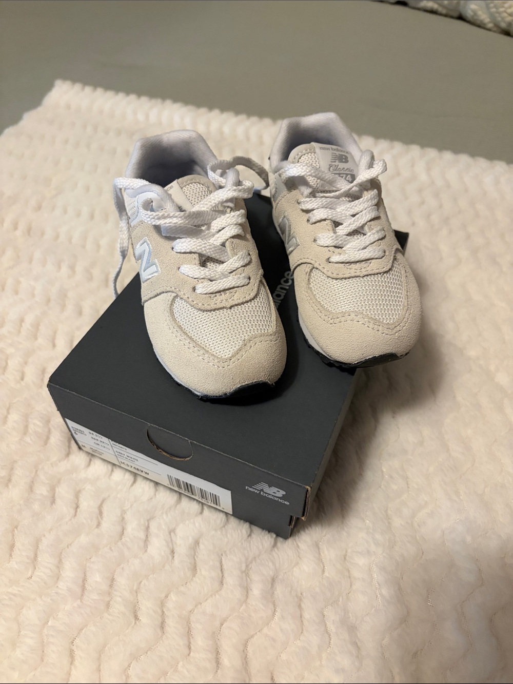 New Balance Kids Beige and White Lace-Up Sneakers